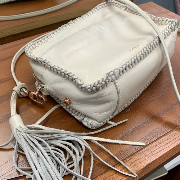 Botiker beige genuine leather tassel crossbody - Picture 3 of 8